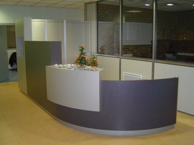 Conception banques d'accueil Douai (59)